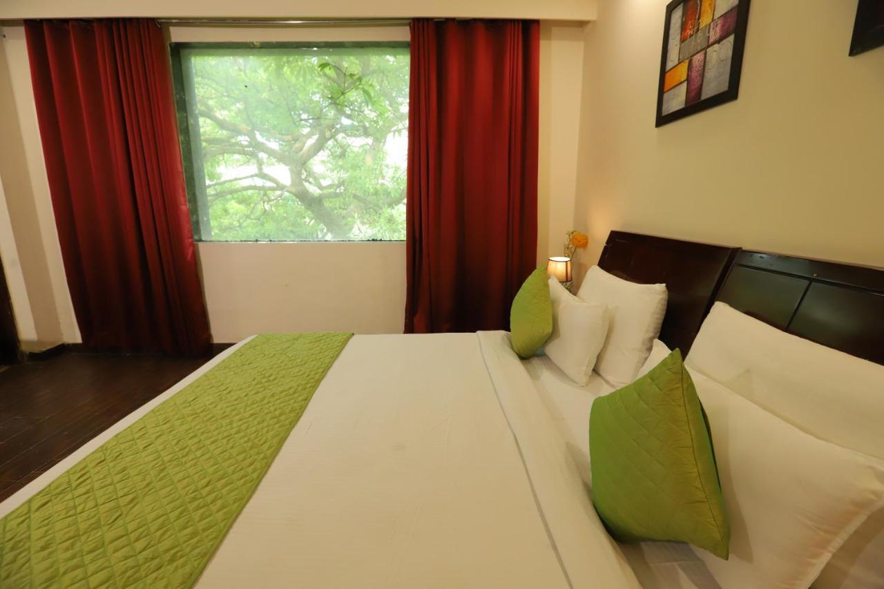 Hotel The Picasso Residency - Naraina Nové Dillí Exteriér fotografie