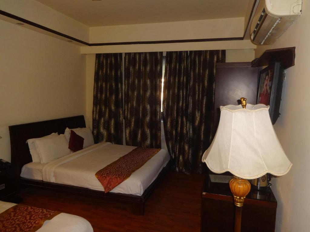 Hotel The Picasso Residency - Naraina Nové Dillí Exteriér fotografie